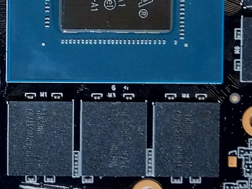 Memorie VRAM GDDR6 pe placă video RTX 3060